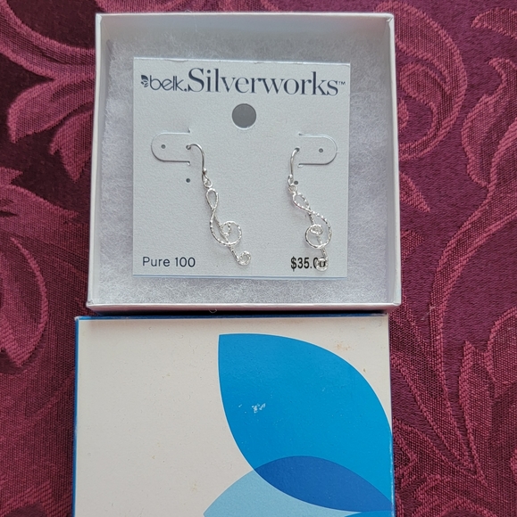 Musical Note Earrings - Picture 5 of 6